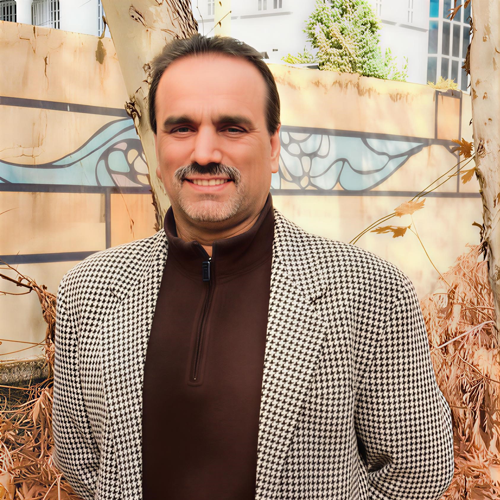 دکتر حسن حاجی پور